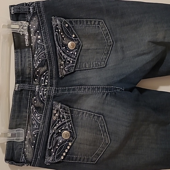 3/$27 Warehouse one premium jeans - Picture 3 of 4